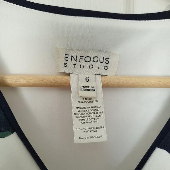 NWT En Focus Studio Floral Sleeveless Dress - Picture 10 of 11